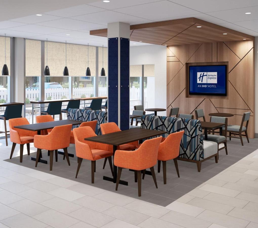 Holiday Inn Express Asheville Woodfin By Ihg Esterno foto
